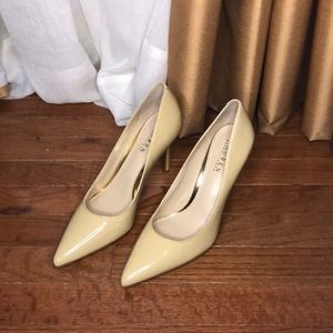 Ralph Lauren heel, size 9.5, color tope